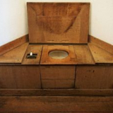 Jak si vyrobit toaletu v soukromém domě v letní chatě vlastníma rukama